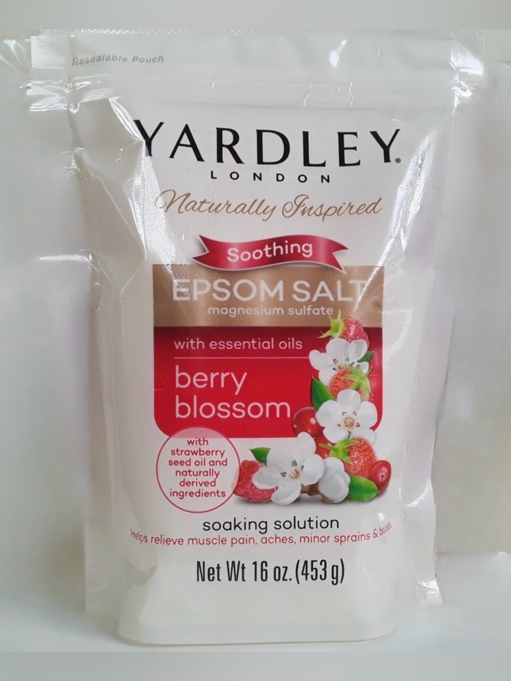 💜 Yardley London Soothing Epsom Salt in the Berry Blossom Scent
